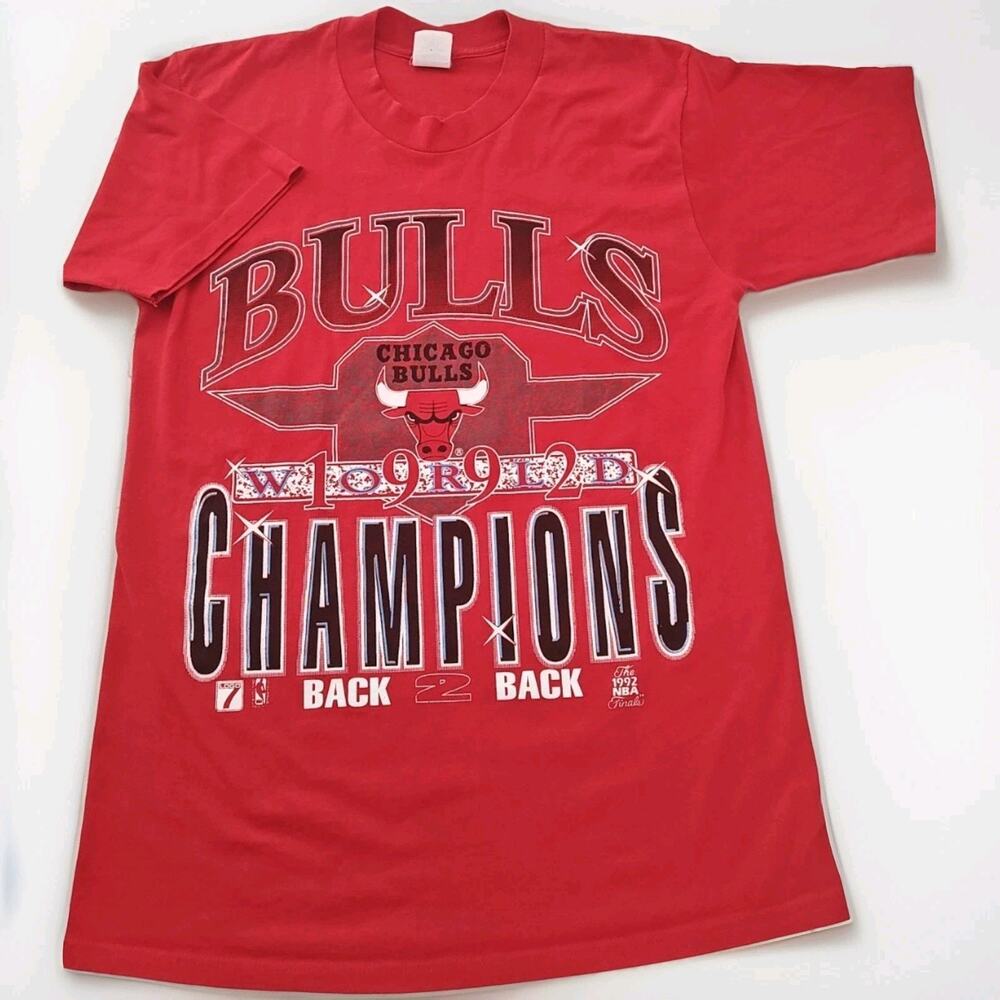 Vintage 1992 Chicago Bulls NBA Michael Jordan Repeat Mens Large Red Tshirt